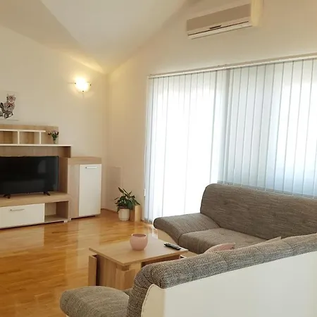 Edita Apartman Makarska