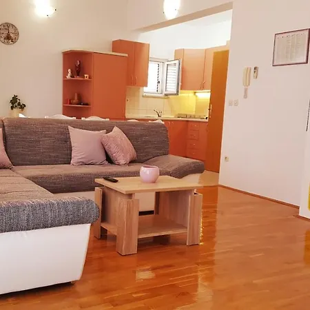 Edita Apartman Makarska