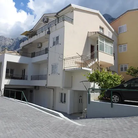 Edita Apartman